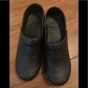 🆕❤️Sanita Mules